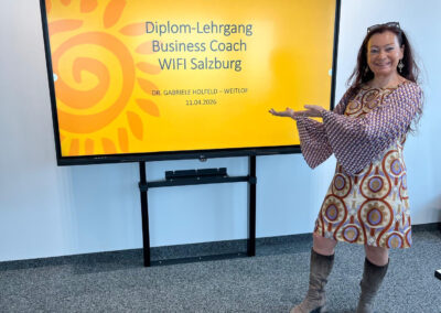 Gabriele Holfeld-Weitlof beim Diplom Lehrgan Business Coach im Wifi, 2026, Vortragende